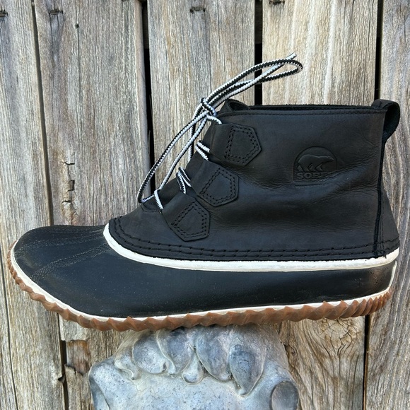 Sorel Out N About Waterproof Leather Boot Black 10 - Picture 1 of 13